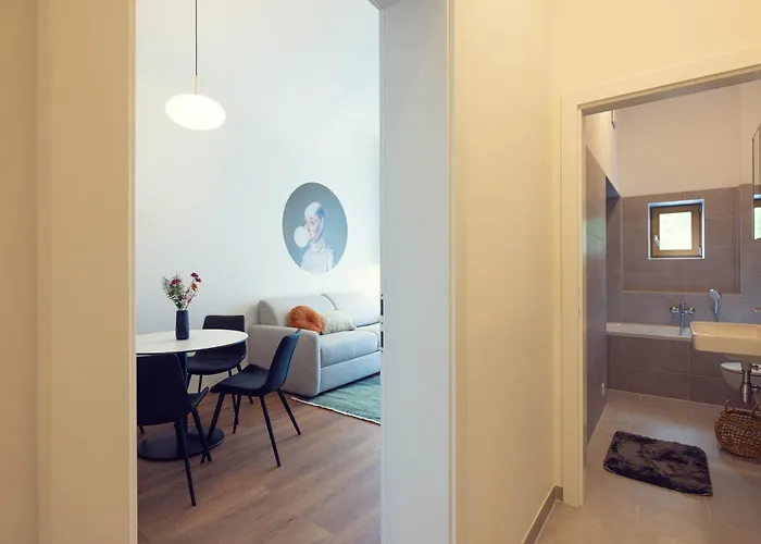 Leonart Living 32 דירה