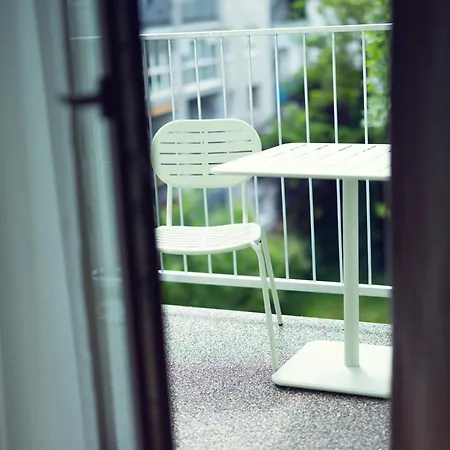 شقة Leonart Living 32 *